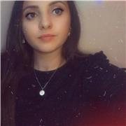 Soy estudiante de magisterio primaria, me encantan los niños y enseñar, imparto clases de castellano, matemáticas, ciencias sociales y naturales y inglés